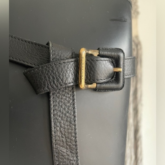 SINGLE RIGHT SHOE - Burberry Riding-Style Rainboot with Leather Strap - Picture 5 of 13